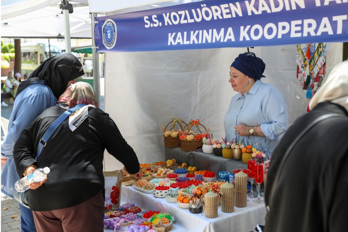“MEYDAN KADINLARIN” DAYANIŞMA PAZARINA İLGİ BÜYÜYOR